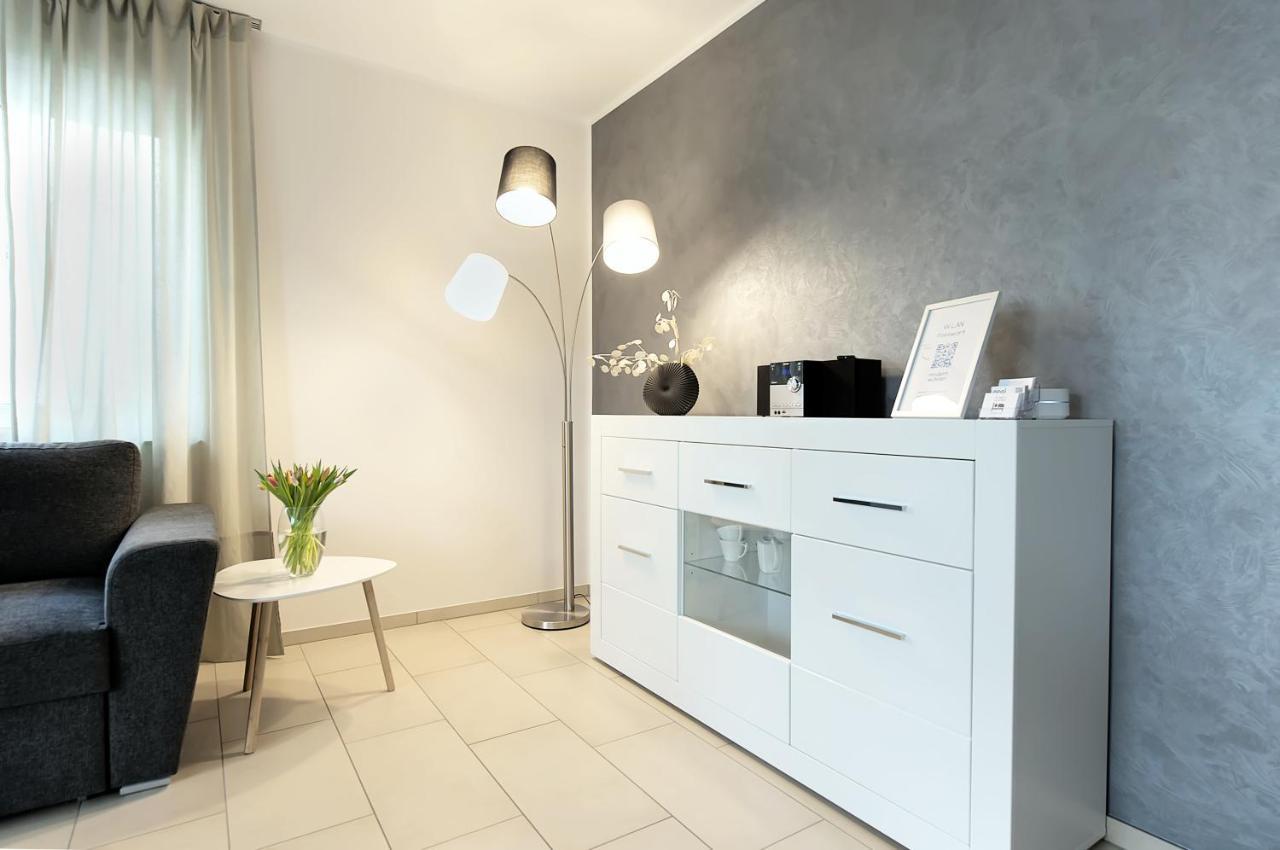 Modern Wohnen I Smart Tv I Terrasse I 2X Parkplatz I 2 Schlafzimmer I 6 Schlafplaetze Bad Oeynhausen Buitenkant foto