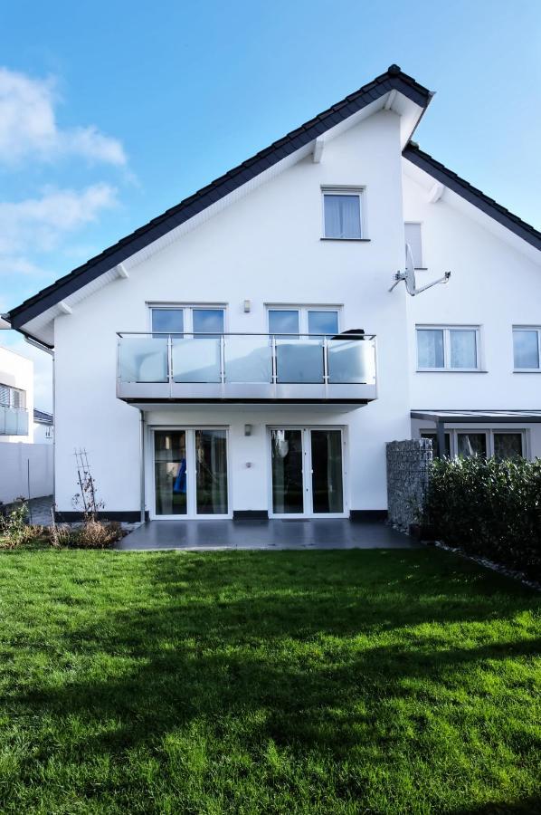 Modern Wohnen I Smart Tv I Terrasse I 2X Parkplatz I 2 Schlafzimmer I 6 Schlafplaetze Bad Oeynhausen Buitenkant foto